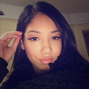 Meet your Posher, Jerelyn